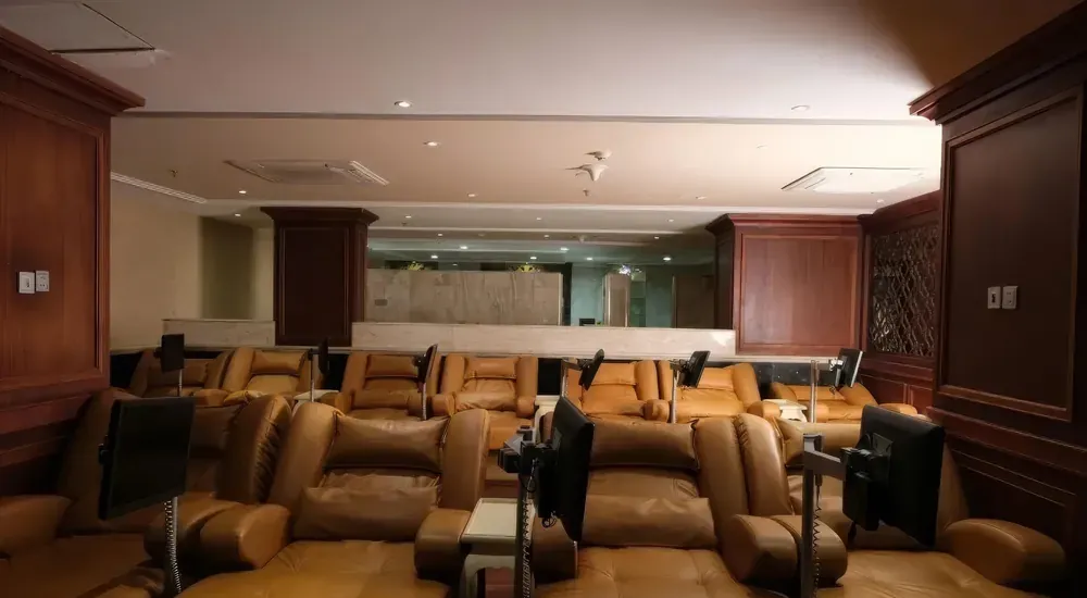 고급 영화관 느낌의 좌석 레이아웃