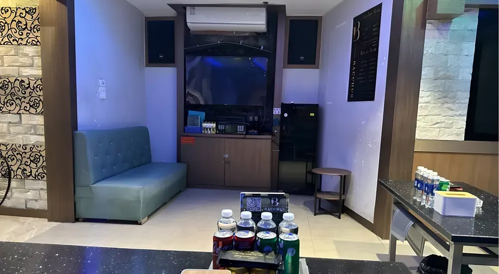 가라오케 내부 풍경 사진