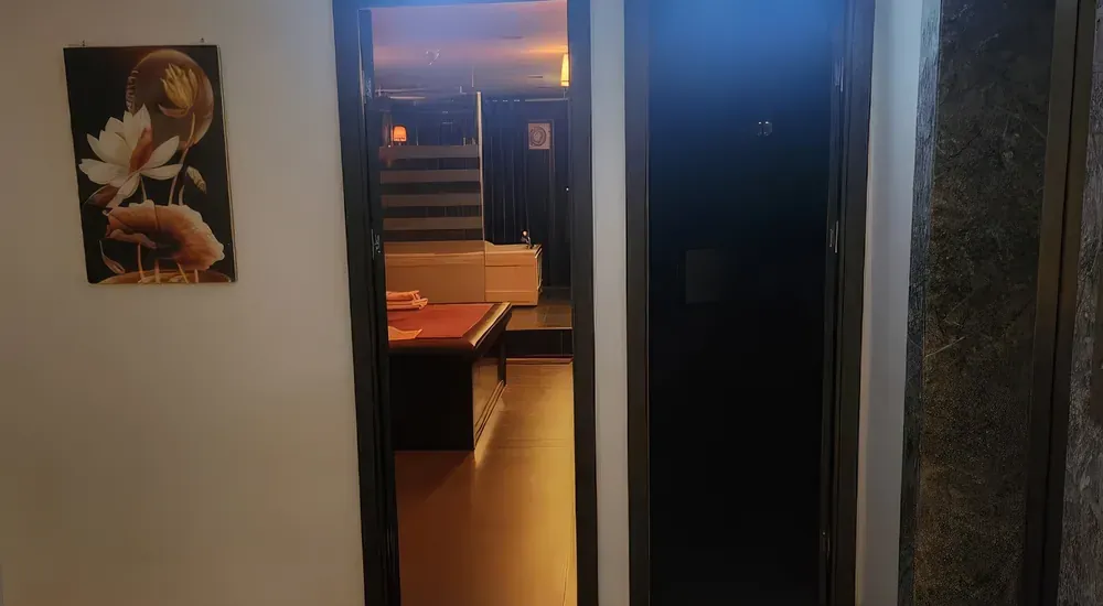 건물 내부 복도 모습