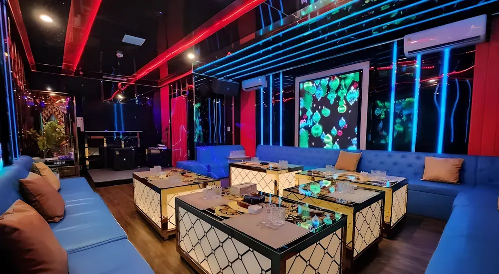 KTV 실내 공간