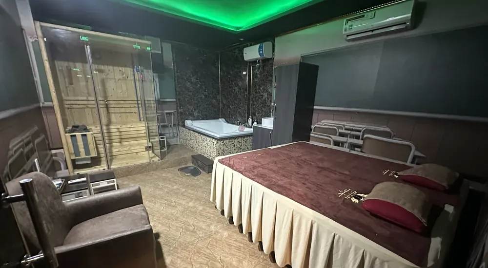 마사지 룸 내부 전체 모습